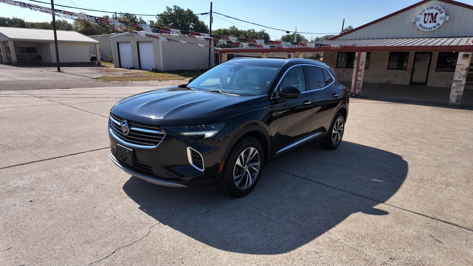 2022 Buick Envision Essense (LRBFZNR46ND) with an 2.0L L4 DOHC 24V TURBO engine, 6A transmission, located at 605 West Oak St., West, TX, 76691, (254) 826-5852, 31.803682, -97.097832- Photo#1