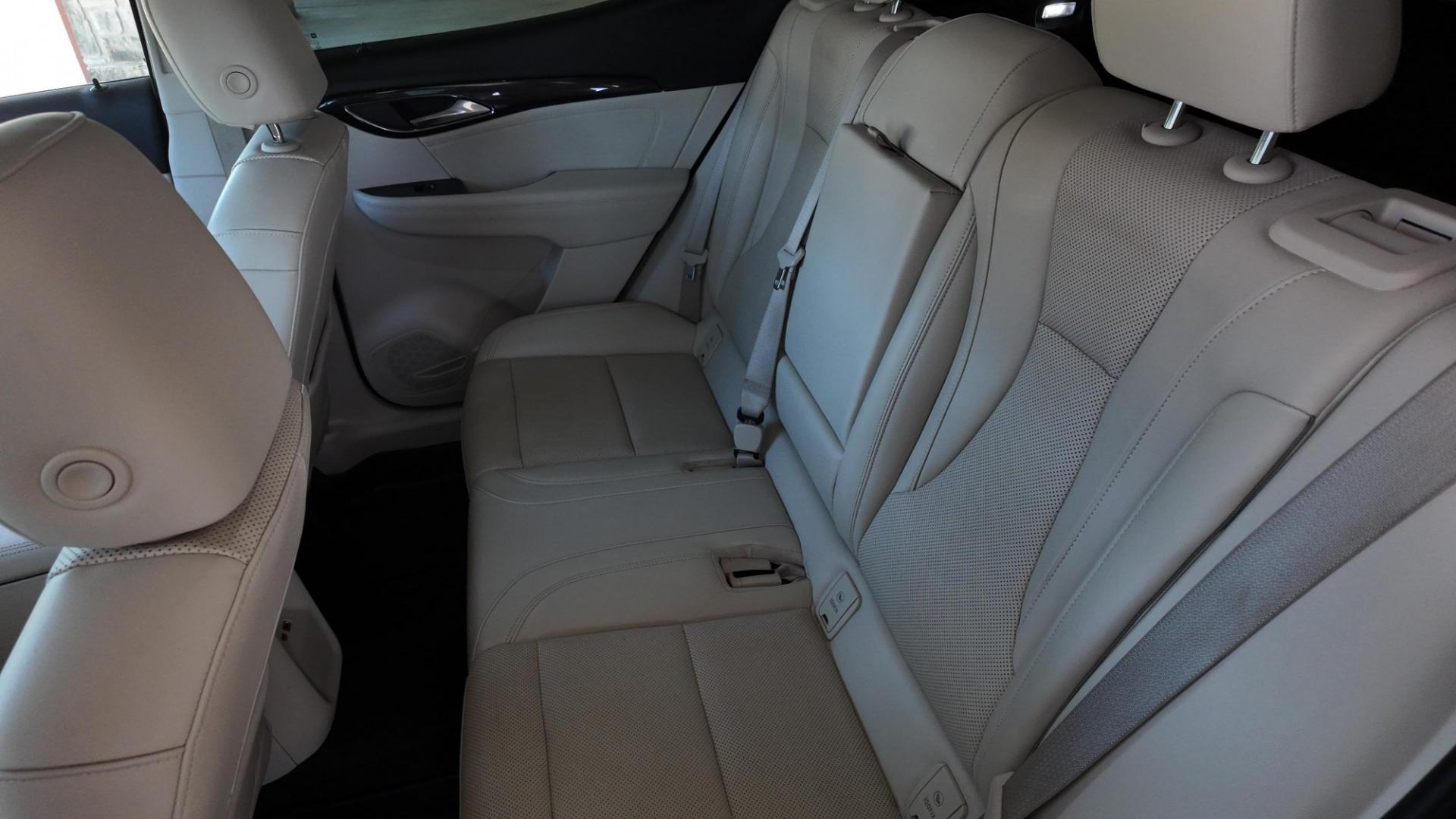 2022 Buick Envision Essense (LRBFZNR46ND) with an 2.0L L4 DOHC 24V TURBO engine, 6A transmission, located at 605 West Oak St., West, TX, 76691, (254) 826-5852, 31.803682, -97.097832- Photo#9