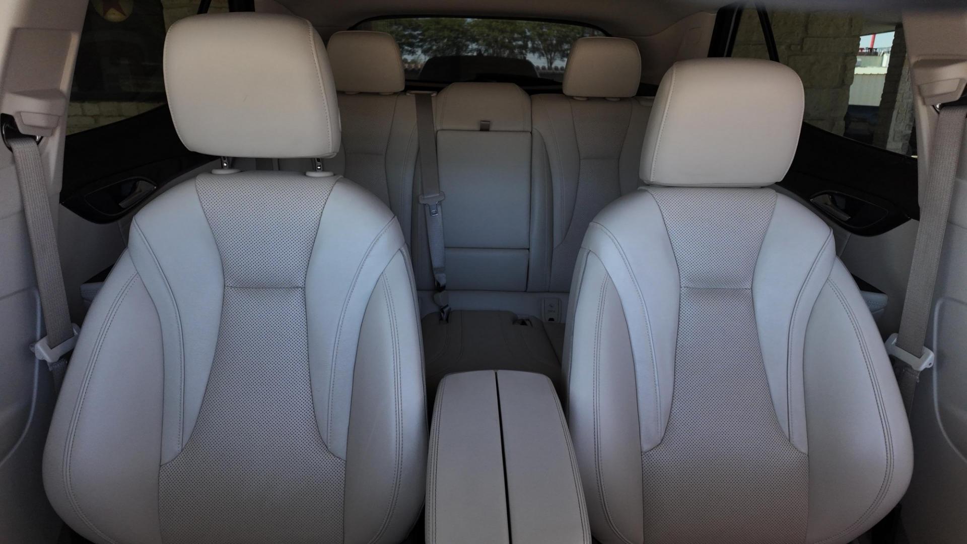 2022 Buick Envision Essense (LRBFZNR46ND) with an 2.0L L4 DOHC 24V TURBO engine, 6A transmission, located at 605 West Oak St., West, TX, 76691, (254) 826-5852, 31.803682, -97.097832- Photo#12