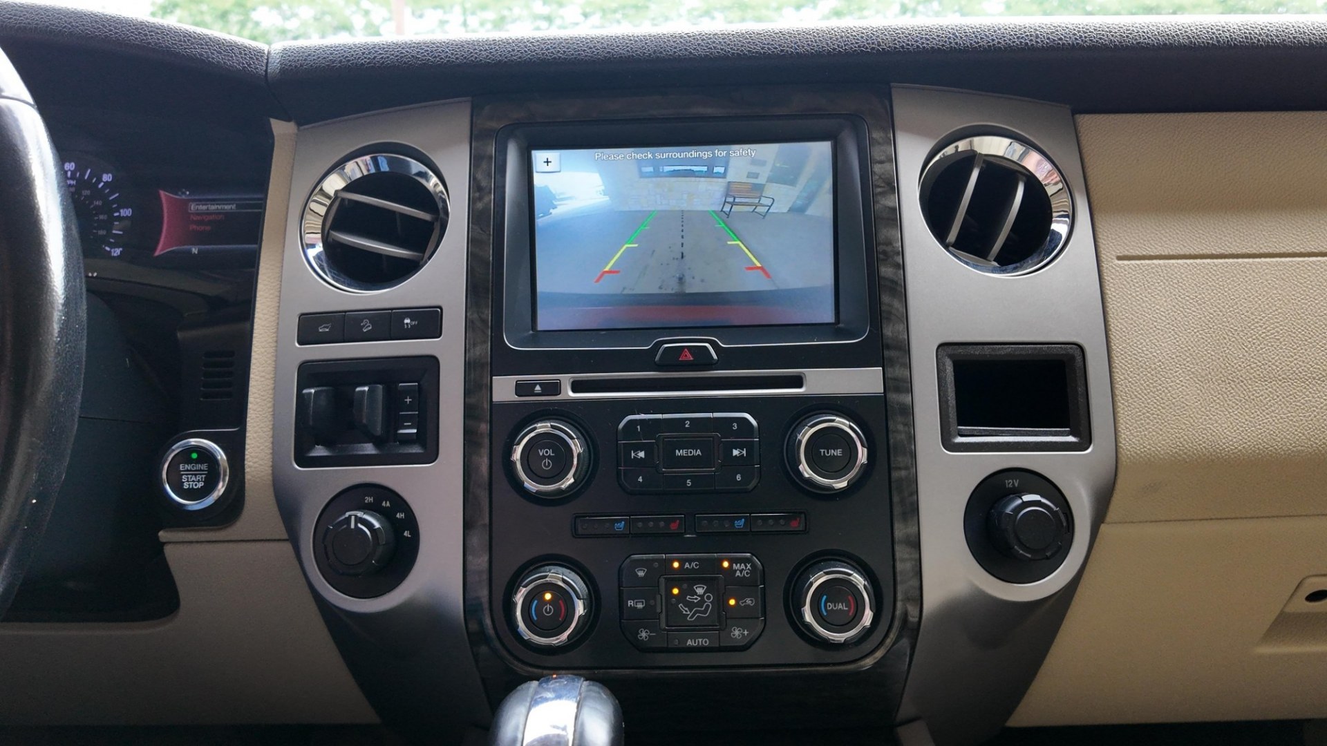 2017 /Dune, leather Ebony, leather Ford Exp Limited 4WD (1FMJU2AT2HE) with an 3.5L V6 DOHC 24V FFV engine, 6-Speed Automatic transmission, located at 605 West Oak St., West, TX, 76691, (254) 826-5852, 31.803682, -97.097832 - Photo#5