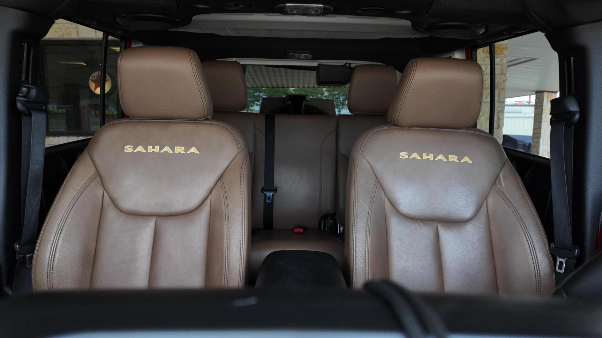 2013 /Black Cloth Interior Black Leather Interior Black/ Jeep Wran 45732 (1C4BJWEG6DL) with an 3.6L V6 DOHC 24V FFV engine, 5-Speed Automatic6-Speed Manual transmission, located at 605 West Oak St., West, TX, 76691, (254) 826-5852, 31.803682, -97.097832 - Photo#11
