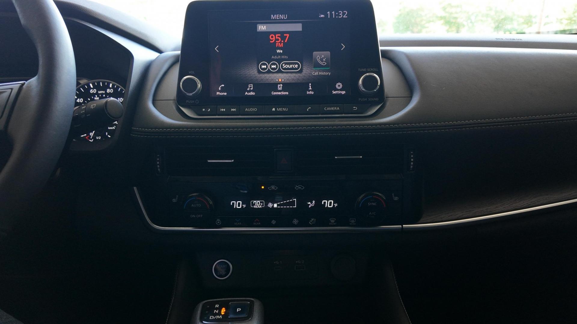 2021 /Charcoal Gray Nissan Rogue SL (5N1AT3CA0MC) with an 2.5L L4 DOHC 16V engine, Continuously Variable Transmission transmission, located at 605 West Oak St., West, TX, 76691, (254) 826-5852, 31.803682, -97.097832 - Photo#6