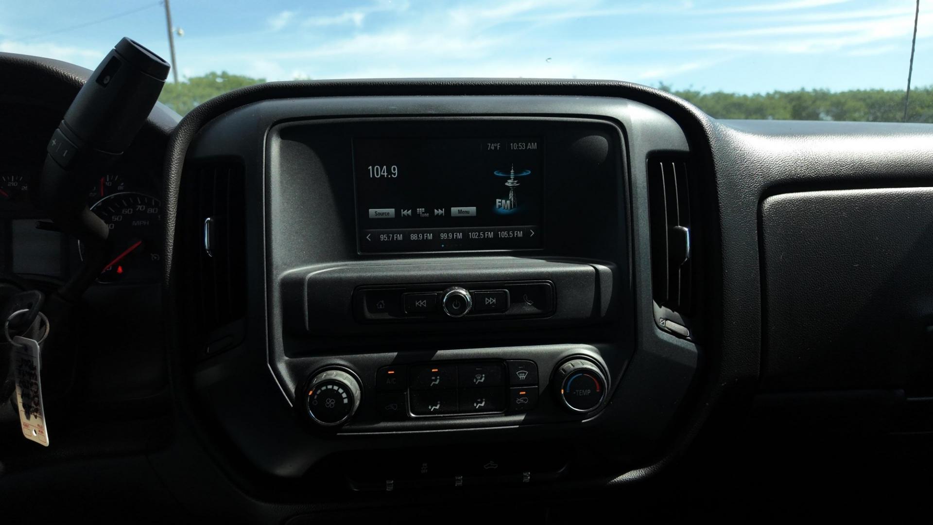 2016 Chev Silv Work Truck Long Box 2WD (1GC0CUEG4GZ) with an 6.0L V8 OHV 16V FFV engine, 6A transmission, located at 605 West Oak St., West, TX, 76691, (254) 826-5852, 31.803682, -97.097832 - Photo#7