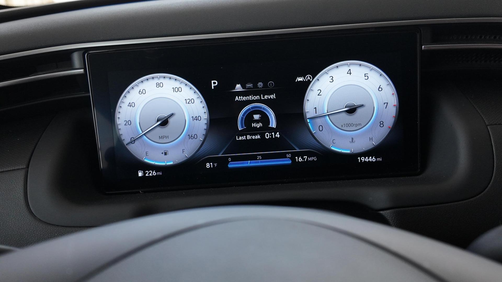 2024 /Black Gray Hyundai Tucson SEL (5NMJB3DE3RH) with an 2.5L L4 DOHC 16V engine, 8-Speed Automatic transmission, located at 605 West Oak St., West, TX, 76691, (254) 826-5852, 31.803682, -97.097832 - Photo#12