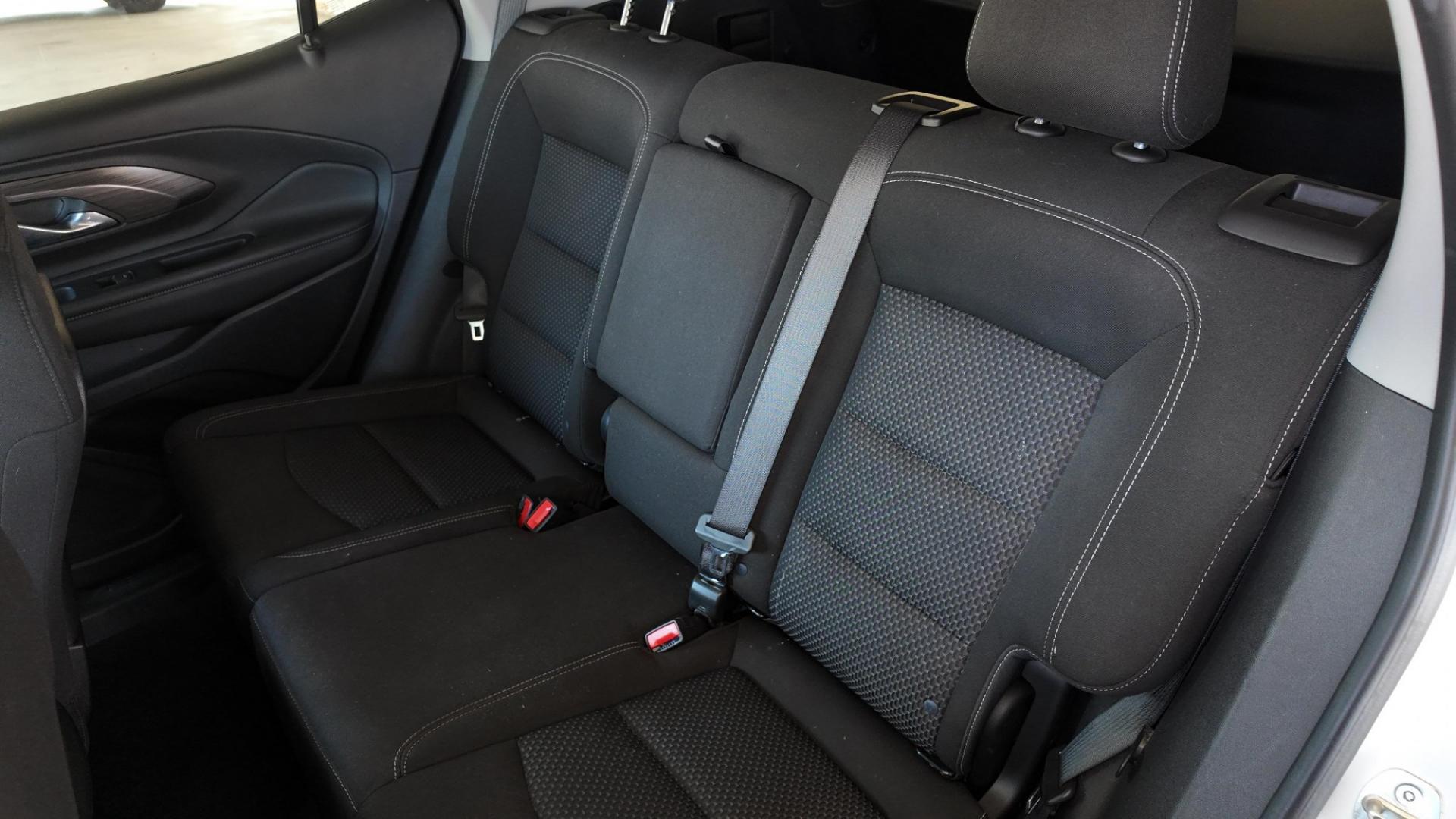2023 /Jet Black Medium Ash Gray/Jet Black GMC Terrain SLE (3GKALMEG5PL) with an 1.4L L4 DOHC 16V TURBO engine, 9-Speed Automatic transmission, located at 605 West Oak St., West, TX, 76691, (254) 826-5852, 31.803682, -97.097832- Photo#10