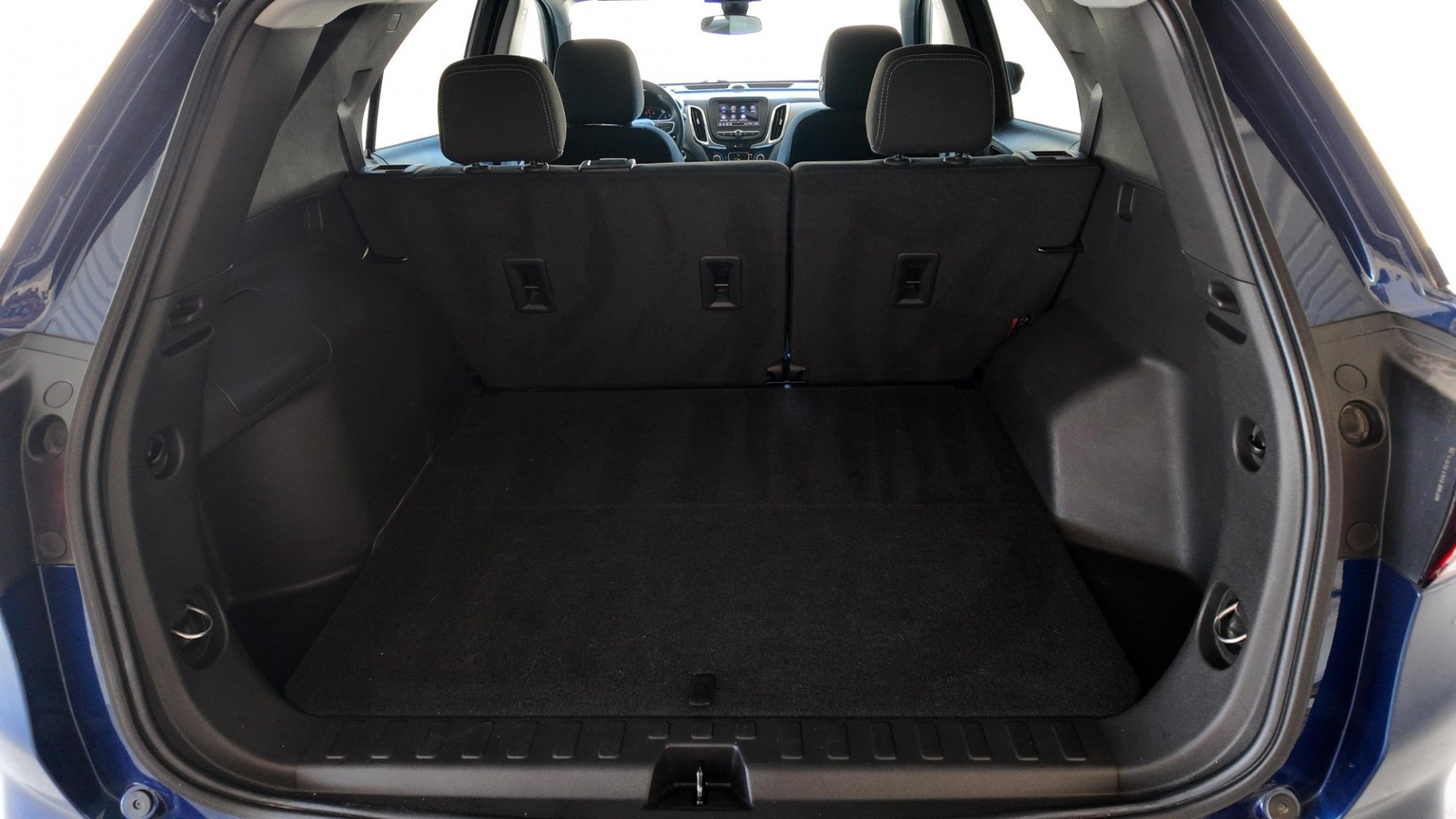 2022 /Medium Ash Gray Chevrolet Equinox LS 2WD (3GNAXHEV5NS) with an 1.5L L4 DOHC 16V TURBO engine, 6-Speed Automatic transmission, located at 605 West Oak St., West, TX, 76691, (254) 826-5852, 31.803682, -97.097832- Photo#10