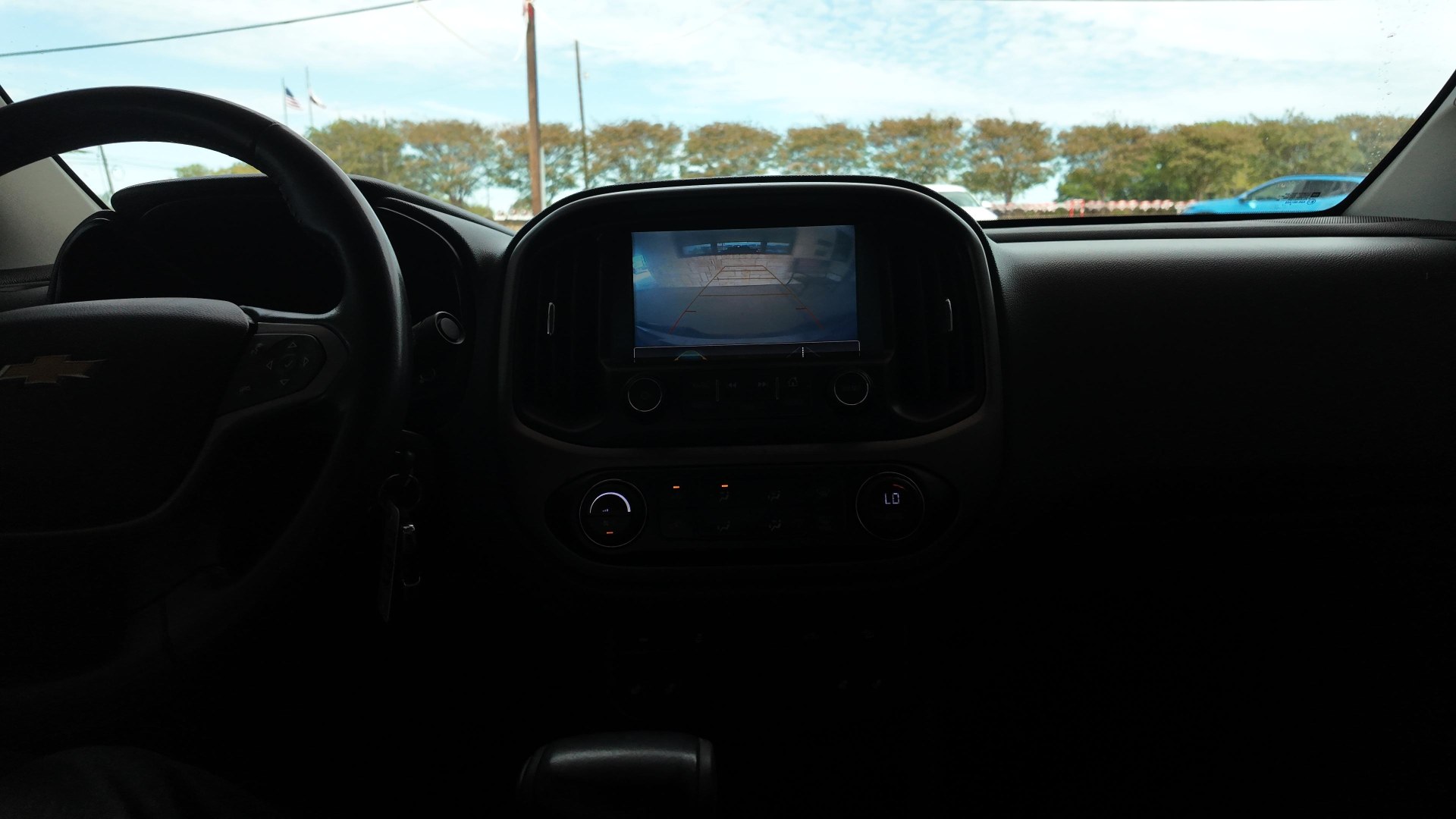 2018 /Jet Black, leather Jet Black, leatherette/cloth Chevrolet Colorado Z71 Crew Cab 2WD Short Box (1GCGSDEN8J1) with an 3.6L V6 DOHC 24V GAS engine, 6-Speed Automatic transmission, located at 605 West Oak St., West, TX, 76691, (254) 826-5852, 31.803682, -97.097832- Photo#5